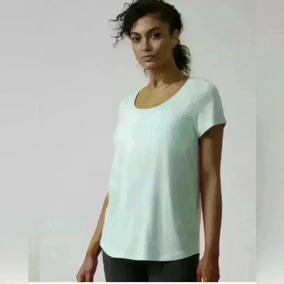 ATHLETA T Shirt STRATUS II Tee Light Mint Green Scoop Neck SS Women's S - Picture 1 of 7